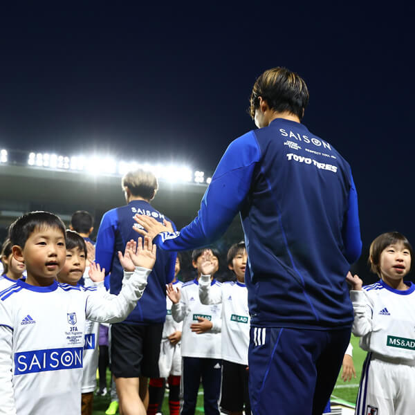 練習前に子どもたちと
